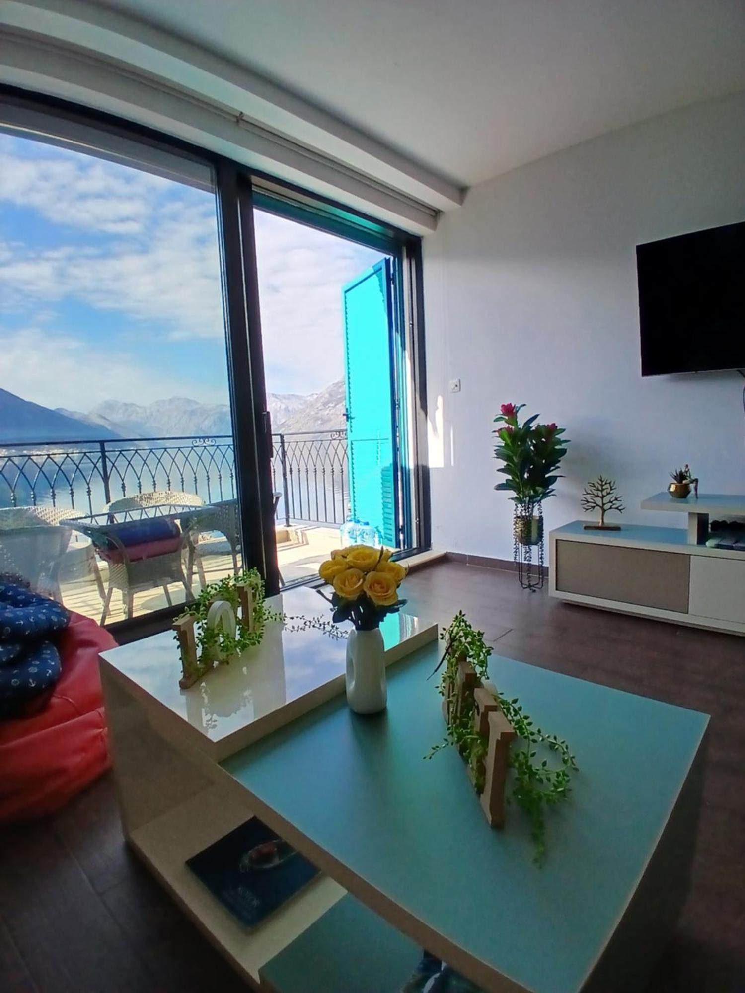 Apartment Funny Kotor Exterior foto